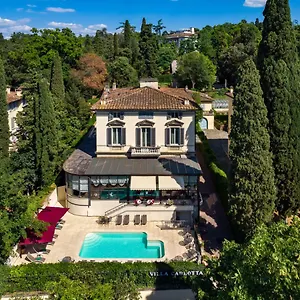 Carlotta 4*, Florencia Italia