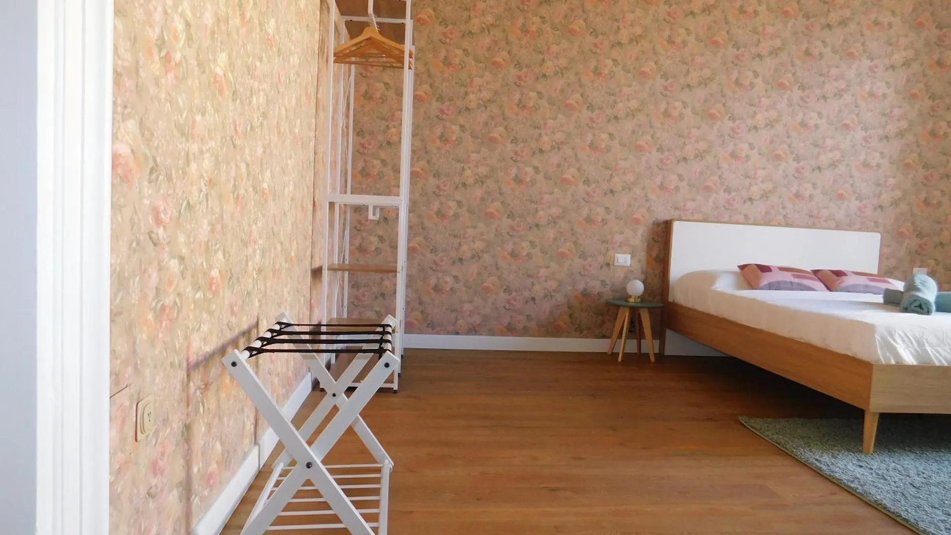 Hibiscus - Etnea Rooms CTA